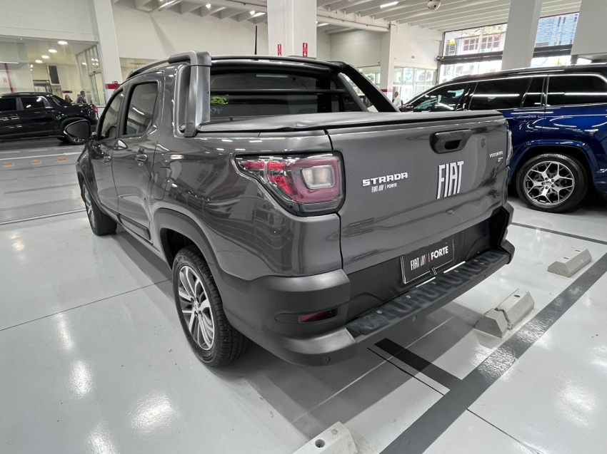 fiat strada 1.3 firefly flex volcano cd cvt 4p automatico 202315