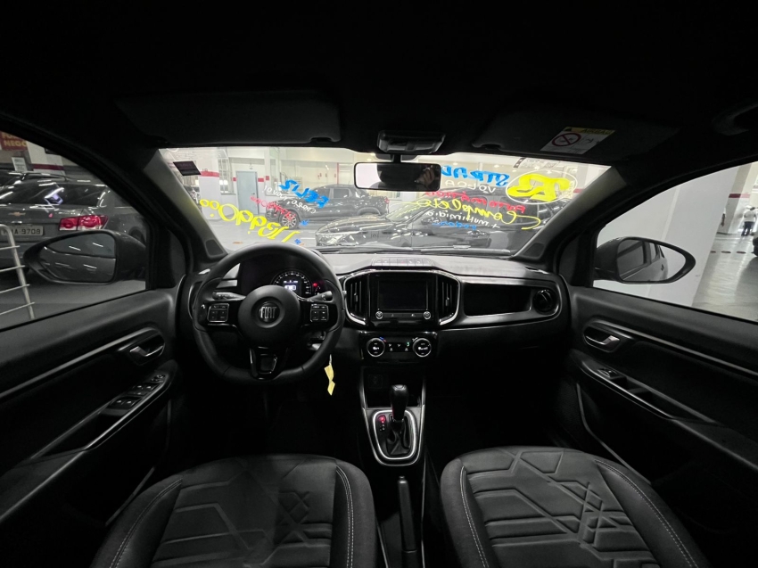 fiat strada 1.3 firefly flex volcano cd cvt 4p automatico 202310