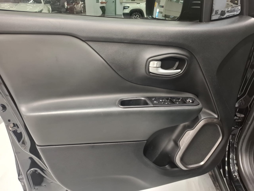jeep renegade 1.3 t270 turbo flex longitude at6 4p automatico 20227