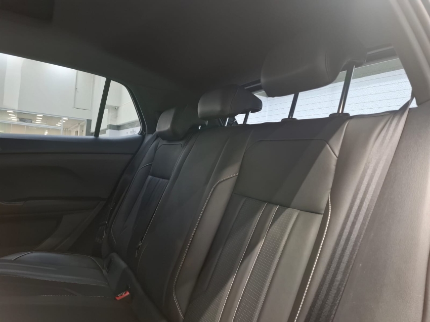 volkswagen t-cross 1.4 250 tsi total flex highline automatico 4p 202512