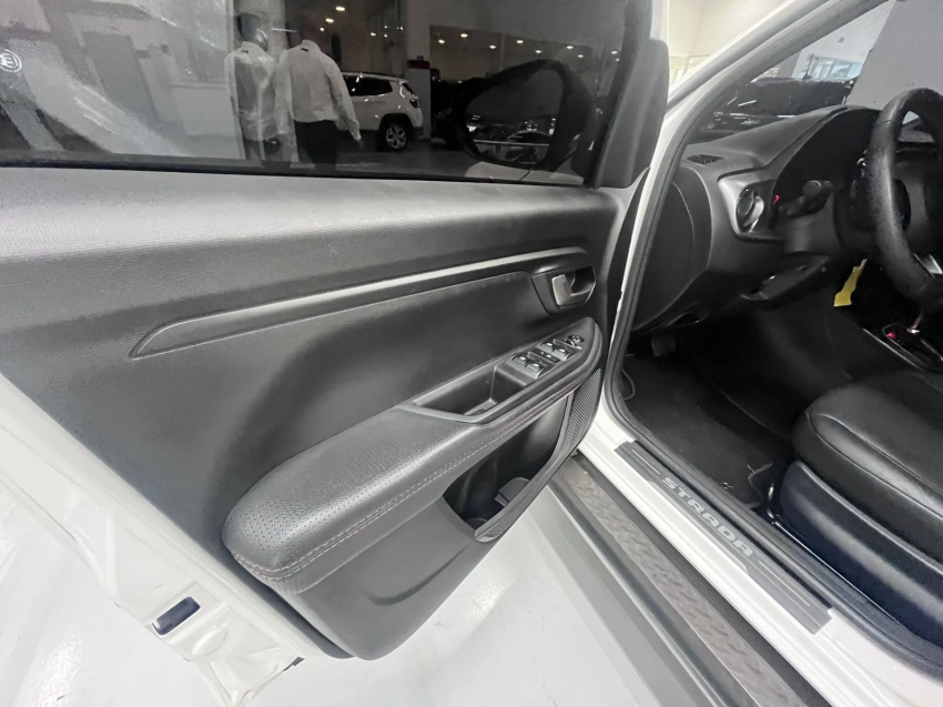 fiat strada 1.0 turbo 200 flex ultra cd cvt 4p automatico 20248