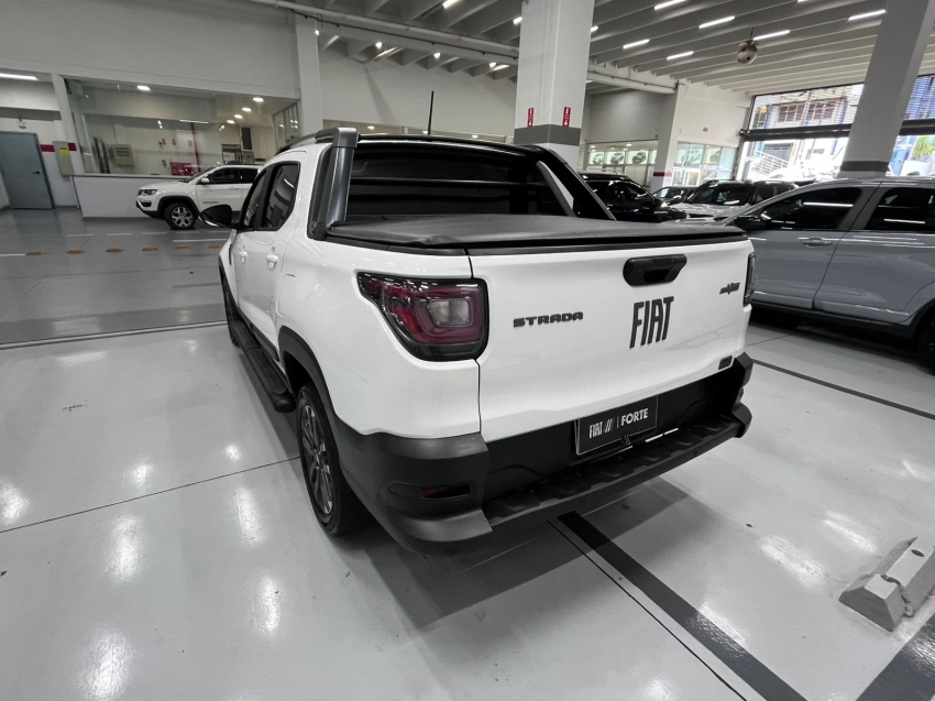 fiat strada 1.0 turbo 200 flex ultra cd cvt 4p automatico 202415