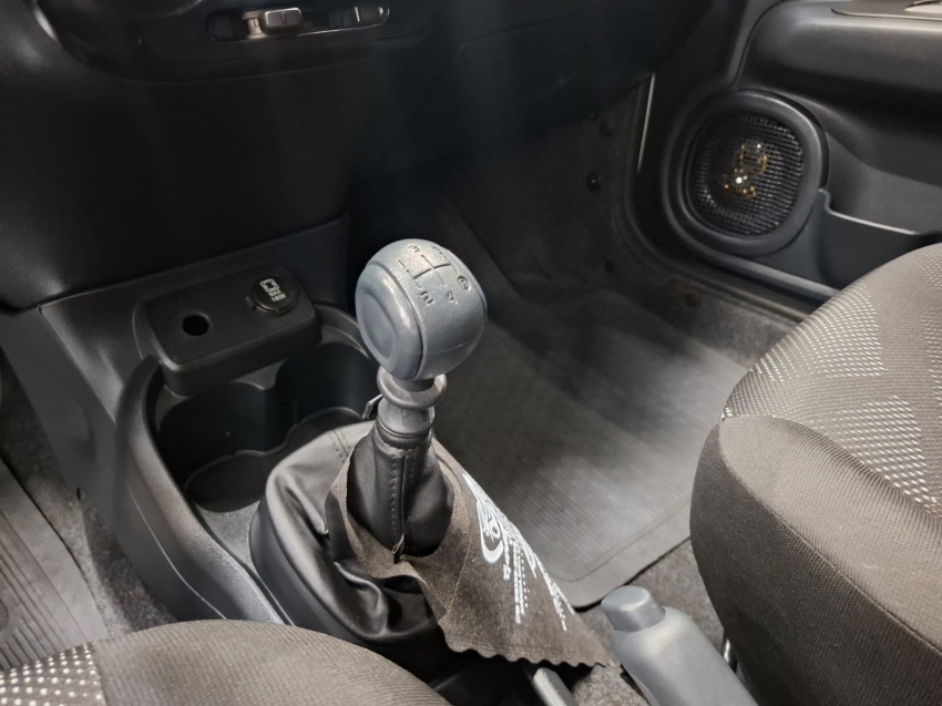 fiat mobi 1.0 evo flex like. manual 4p 20256