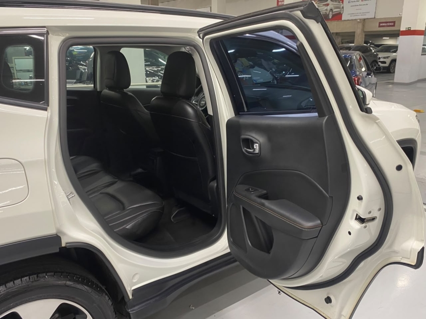 jeep compass 2.0 16v flex longitude automatico 4p 201811