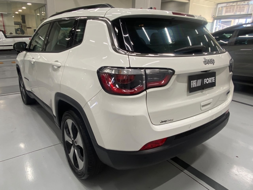 jeep compass 2.0 16v flex longitude automatico 4p 201815