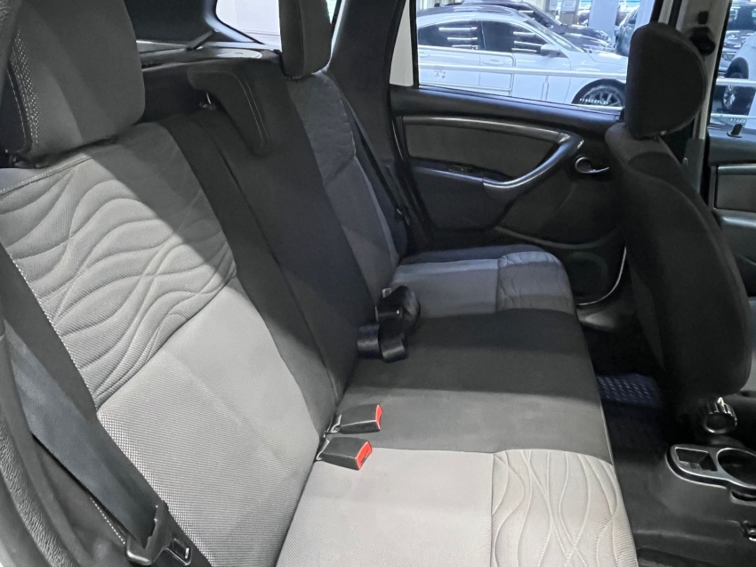 renault duster 1.6 dynamique 4x2 16v flex 4p manual automatico 201411