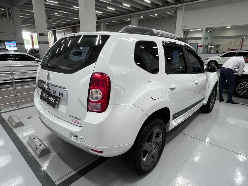 renault duster 1.6 dynamique 4x2 16v flex 4p manual automatico 201413
