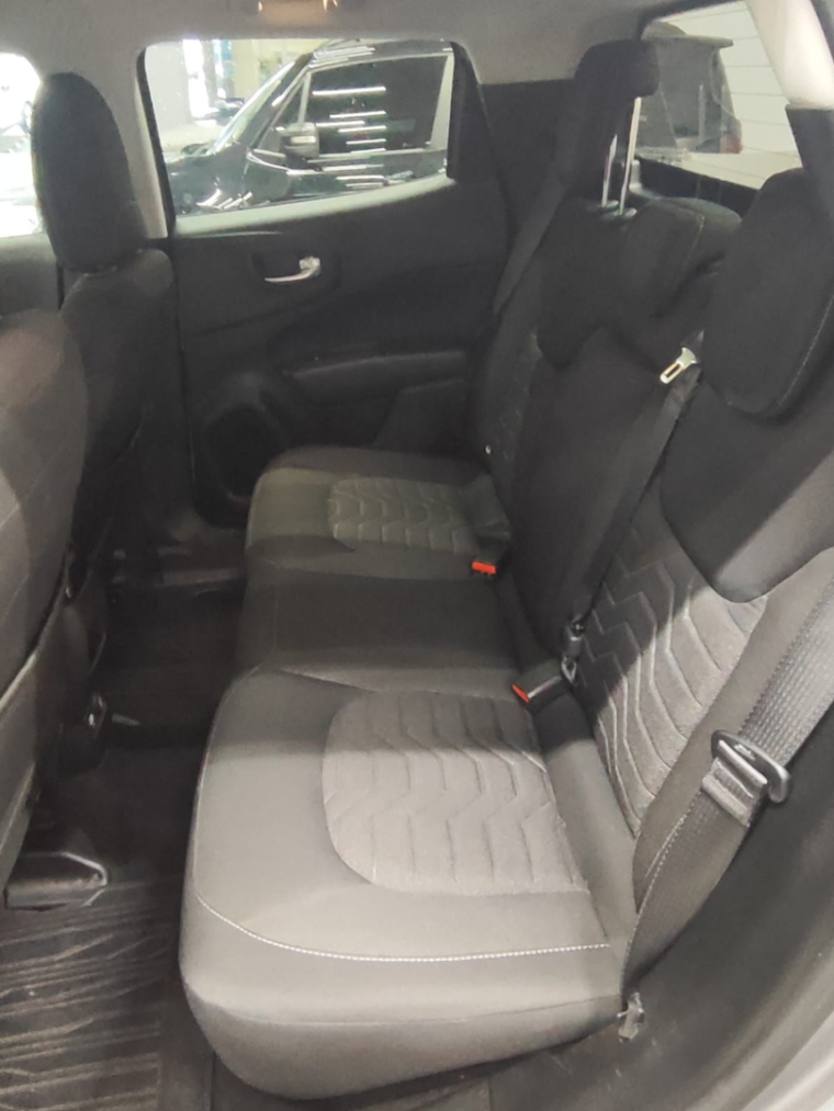 fiat toro 1.3 turbo 270 flex freedom at6 4p automatico 202512