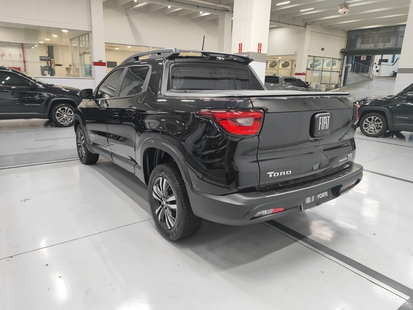 fiat toro 1.3 turbo 270 flex freedom at6 4p automatico 202515