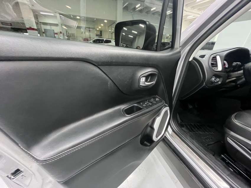 jeep renegade 1.8 16v flex 4p automatico 20198