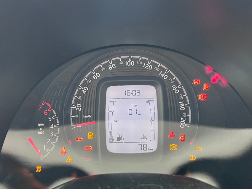 fiat mobi 1.0 firefly flex like. manual 4p 20269