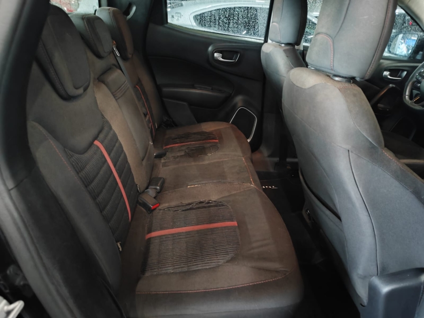 fiat toro 2.4 16v multiair flex freedom at9 2.0 4p automatico 201811