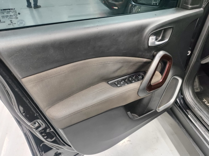 fiat toro 2.4 16v multiair flex freedom at9 2.0 4p automatico 20188