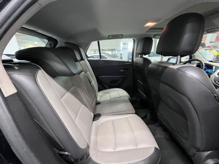 chevrolet tracker 1.8 mpfi ltz 4x2 16v flex 4p automatico 201611