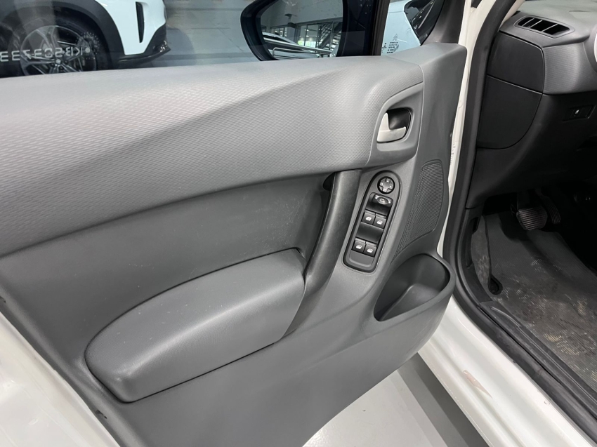 citroen c3 1.6 vti 120 flex urban trail eat6 4p manual 20198