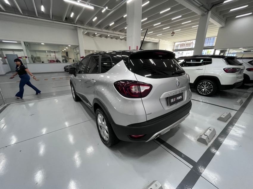 renault captur 1.3 tce flex zen x-tronic 4p automatico 202215