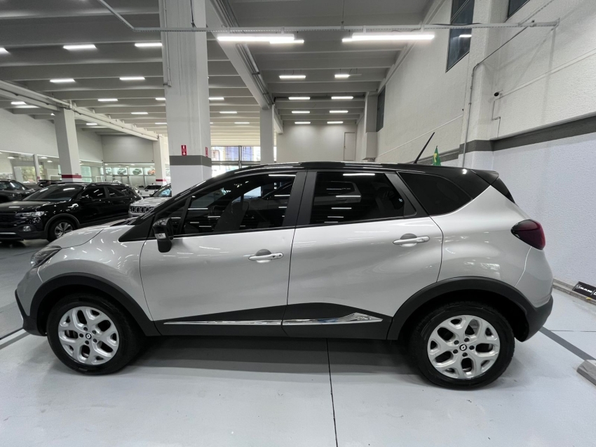 renault captur 1.3 tce flex zen x-tronic 4p automatico 20225