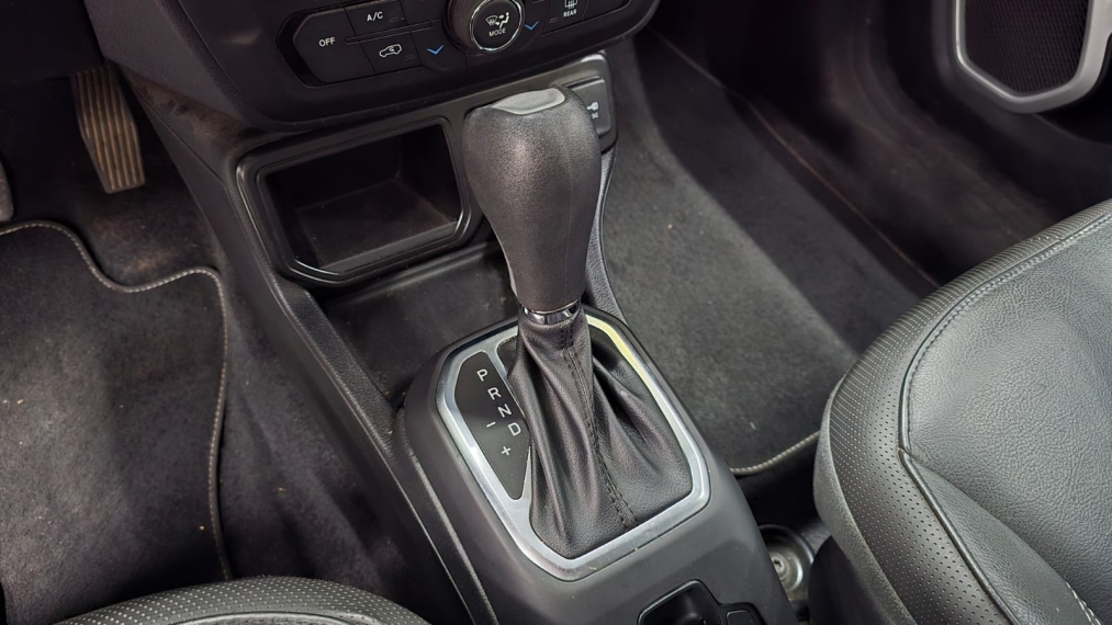 jeep renegade 1.8 16v flex longitude 4p automatico 20217