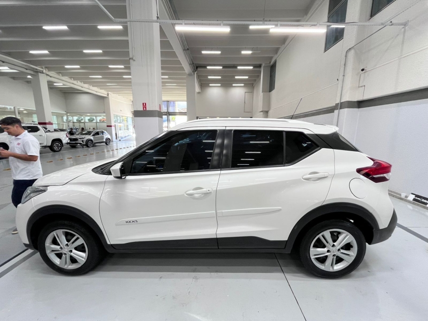 nissan kicks 1.6 16v flexstart s direct 4p xtronic flex automatico 20195