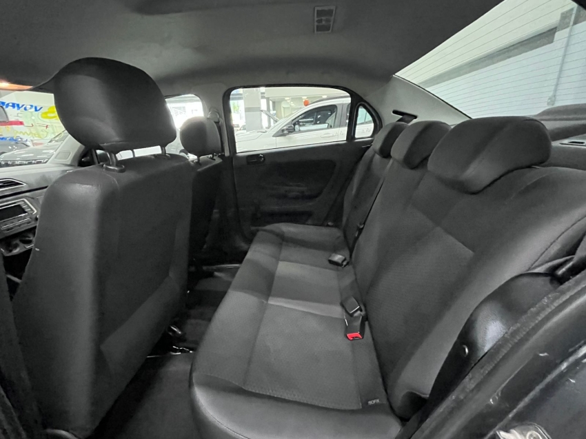 volkswagen voyage 1.0 12v mpi totalflex 4p manual flex 202312