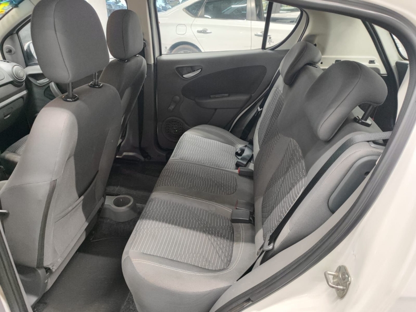 fiat palio 1.0 mpi attractive 8v flex 4p manual 201411