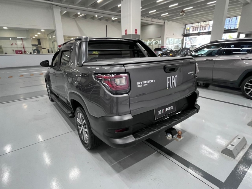 fiat strada 1.3 firefly flex volcano cd cvt 4p automatico 202415