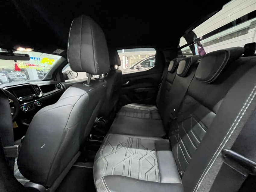 fiat strada 1.3 firefly flex volcano cd cvt 4p automatico 202412