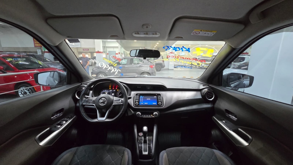 nissan kicks 1.6 16v flexstart sv 4p xtronic flex automatico 201710