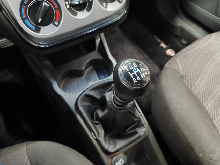 fiat punto 1.4 attractive 8v flex 4p manual 20127