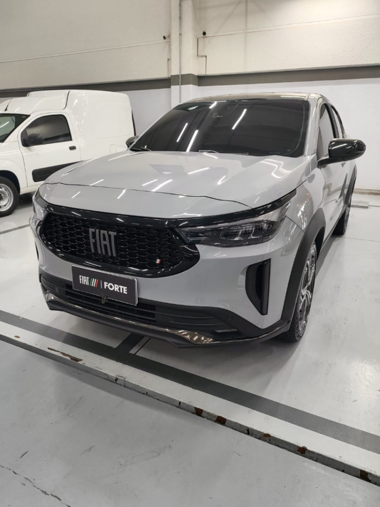 fiat fastback 1.0 turbo 200 hybrid impetus cvt hibrido 4p automatico 2025