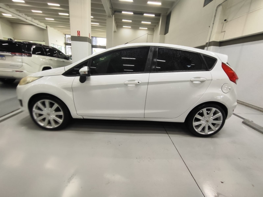 ford fiesta 1.6 se hatch 16v flex 4p manual automatico 20145