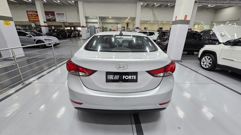 hyundai elantra 2.0 gls 16v flex 4p automatico 201514