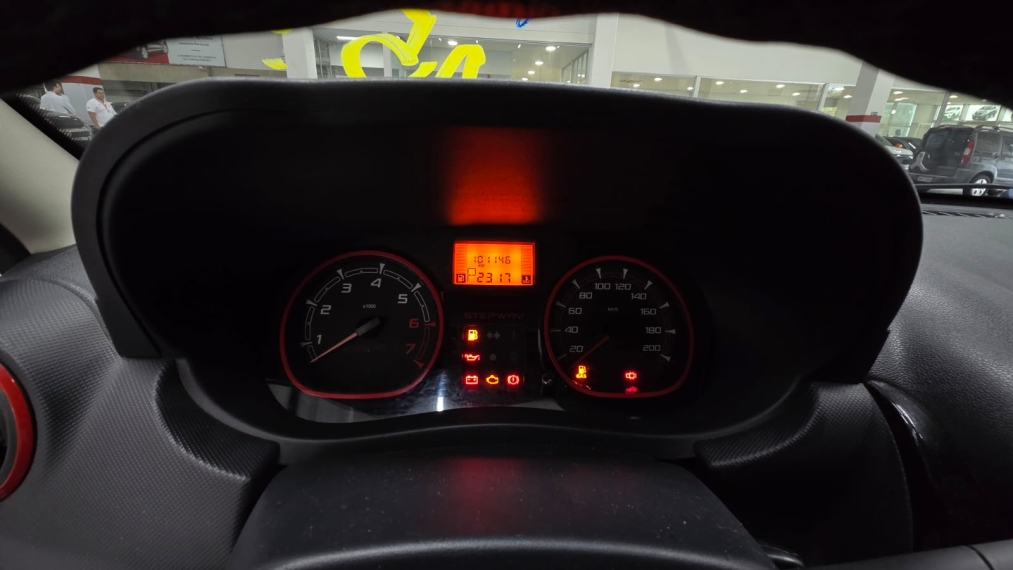 renault sandero 1.6 stepway 16v flex 4p automatico 20148