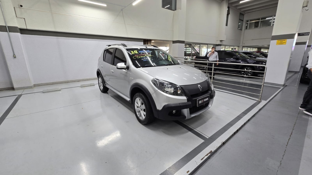 renault sandero 1.6 stepway 16v flex 4p automatico 20143