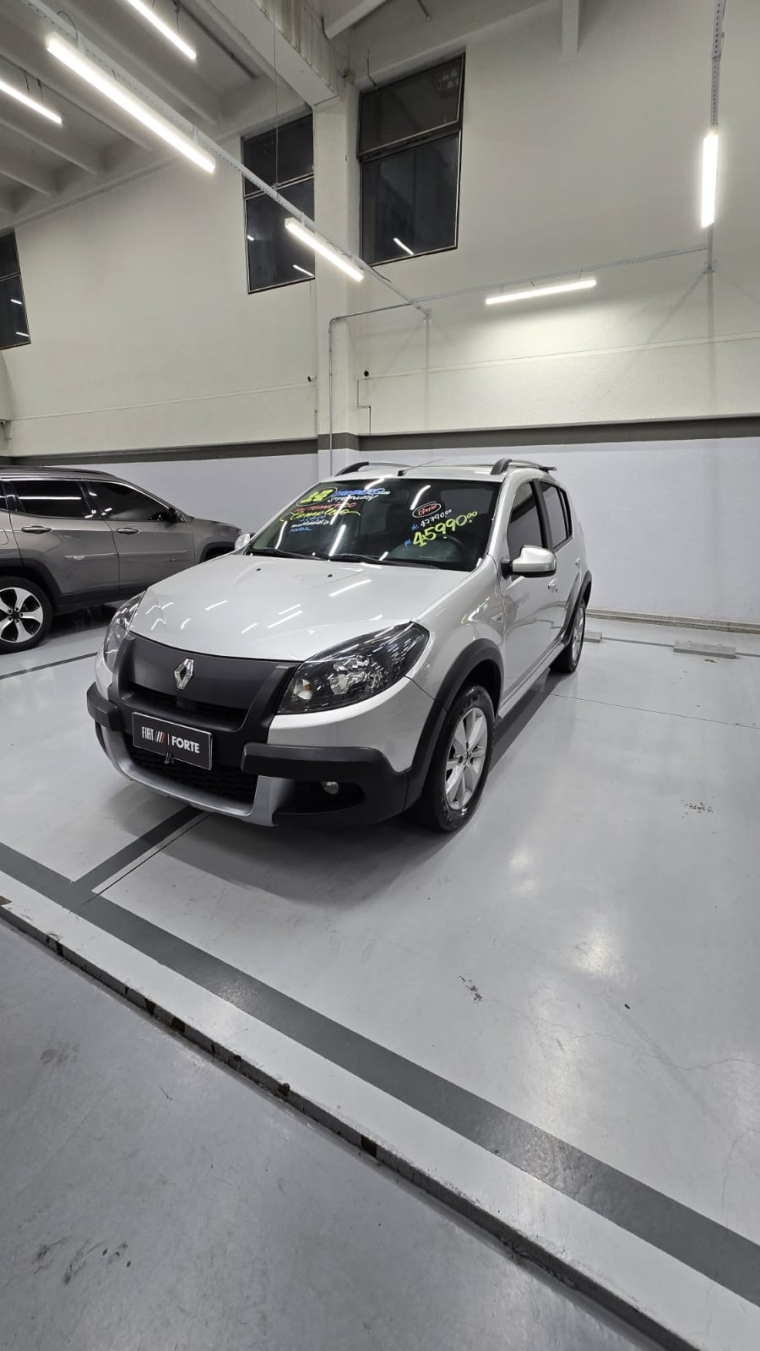 renault sandero 1.6 stepway 16v flex 4p automatico 2014