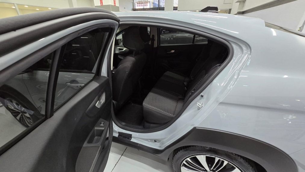 fiat fastback 1.0 turbo 200 hybrid audace cvt hibrido 4p automatico 202512