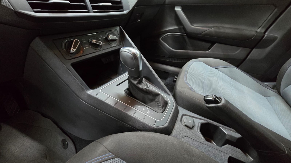 volkswagen nivus 1.0 200 tsi total flex comfortline automatico 4p 20227