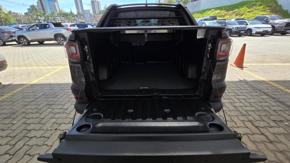 fiat strada 1.0 turbo 200 flex ultra cd cvt 4p automatico 202513