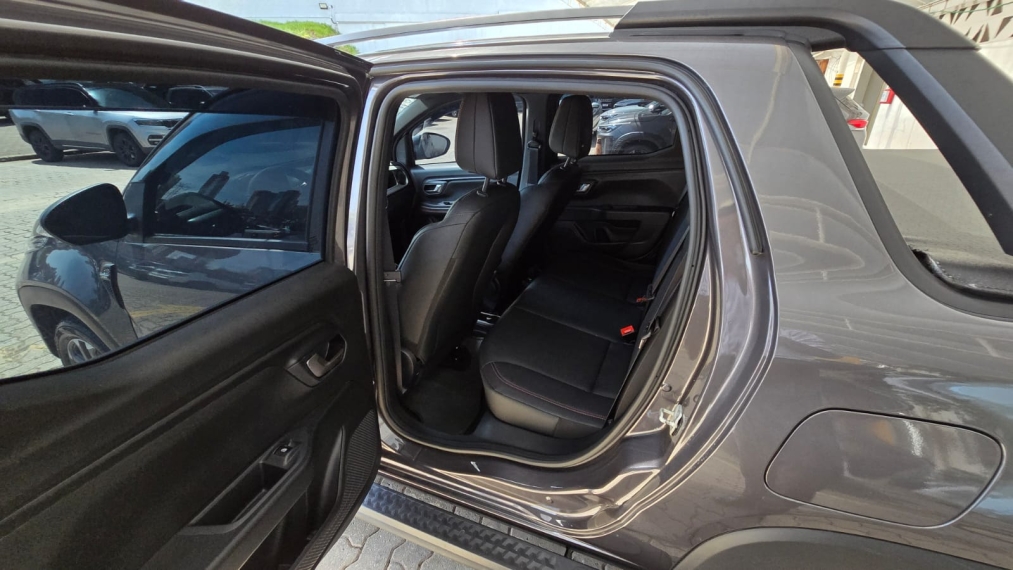 fiat strada 1.0 turbo 200 flex ultra cd cvt 4p automatico 202512