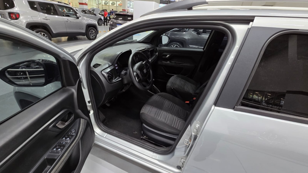 fiat strada 1.3 firefly flex volcano cd cvt 4p automatico 20246