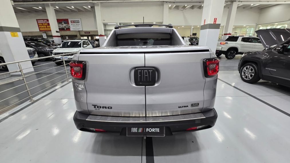 fiat toro 2.0 16v turbo diesel ultra 4wd at9 4p automatico 202215