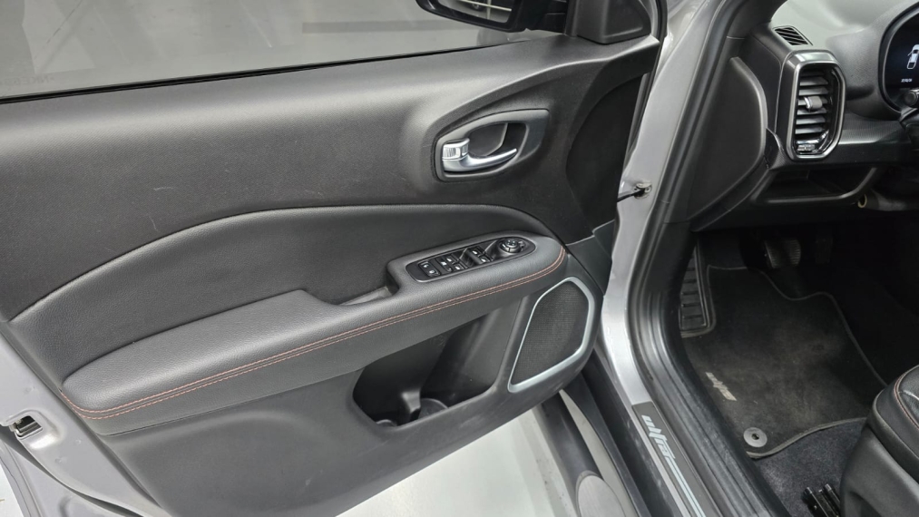 fiat toro 2.0 16v turbo diesel ultra 4wd at9 4p automatico 20229