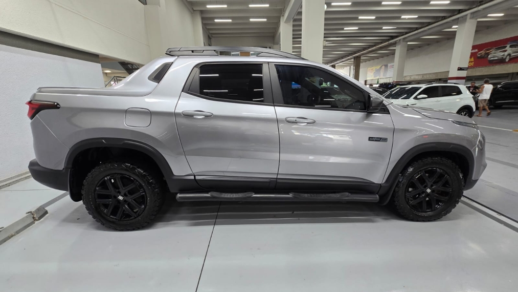 fiat toro 2.0 16v turbo diesel ultra 4wd at9 4p automatico 20224