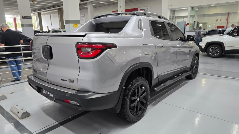 fiat toro 2.0 16v turbo diesel ultra 4wd at9 4p automatico 202214