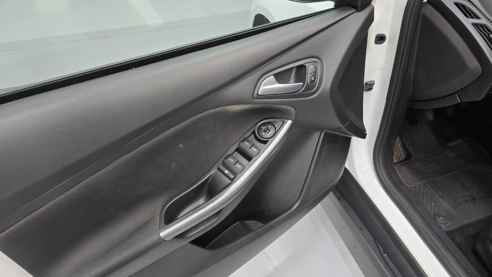 ford focus 1.6 se 16v flex 4p manual automatico 20199