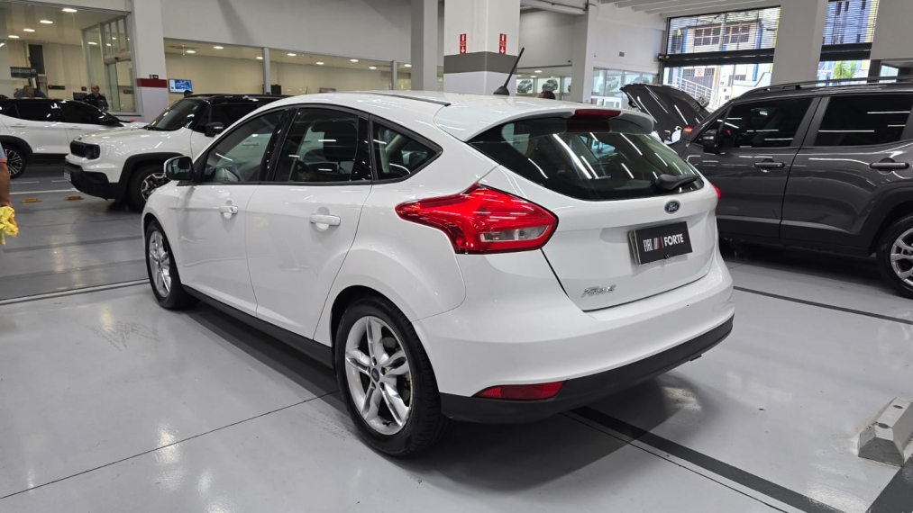ford focus 1.6 se 16v flex 4p manual automatico 201915