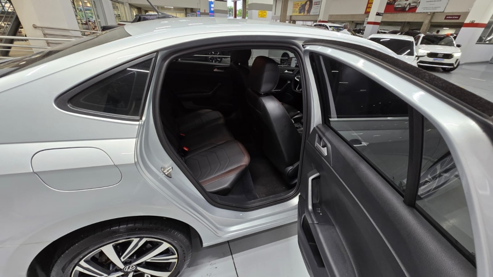 volkswagen virtus 1.0 200 tsi highline automatico flex 4p 202311