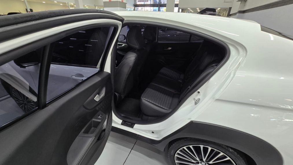 fiat fastback 1.3 turbo 270 flex limited edition at6 4p automatico 202412