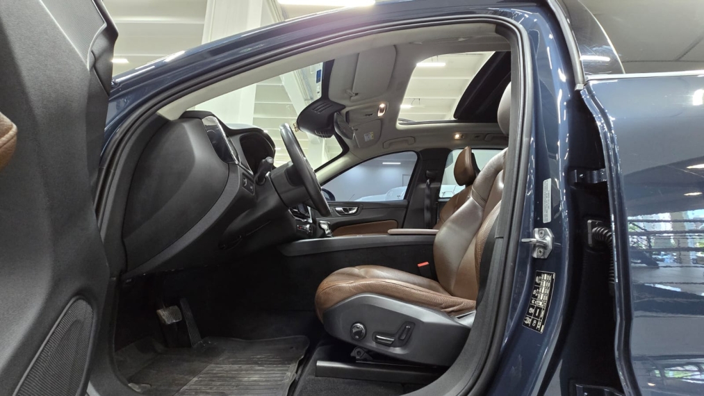 volvo xc60 2.0 t5 gasolina momentum awd geartronic 4p automatico 201812