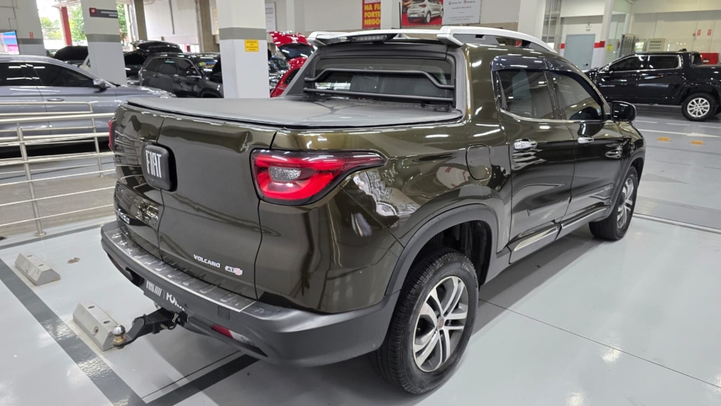 fiat toro 2.0 16v turbo diesel volcano 4wd at9 4p automatico 201713